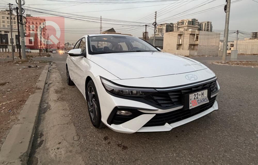 هیوندای ئەلەنترا